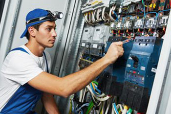 Certified South Hill electrical contractor in WA near 98374